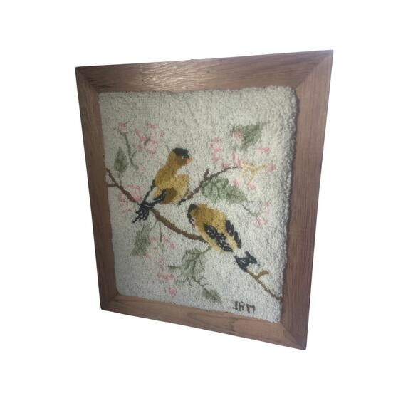 Vintage Hook Loop 2 Birds on a Branch Rug Piece Wood Frame Wall Hanging - Picture 4 of 5
